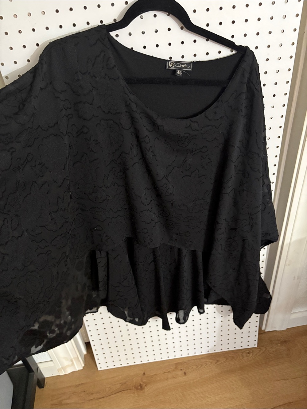 Liz Claiborne Black Floral-Texture Peplum Tunic